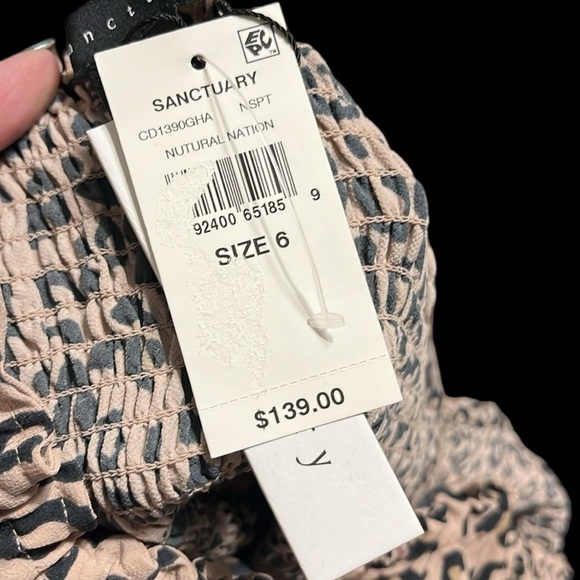 Sanctuary leopard print smocked long sleeve dress. Size 6 NWT. - Picture 7 of 8